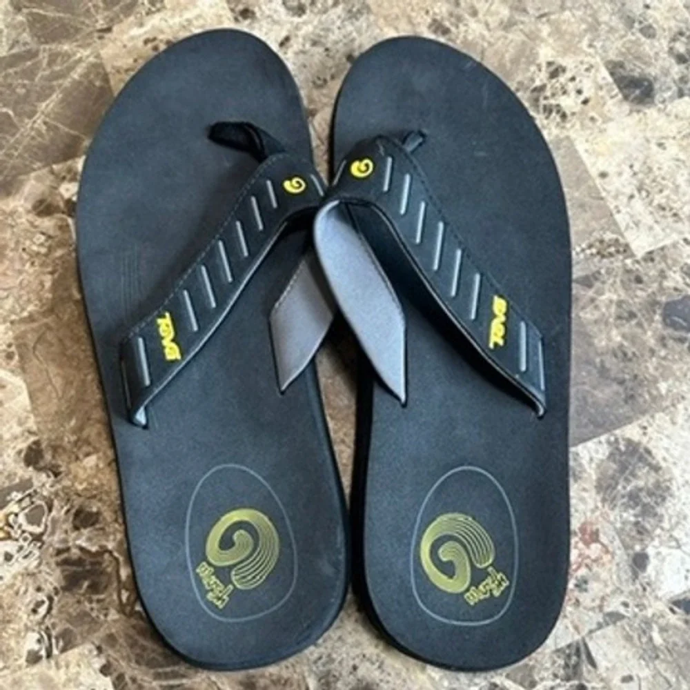 NEW Teva Mush II Mens Black Flip Flop Sandals Sz 12 Travel Surf Athleisure Beach